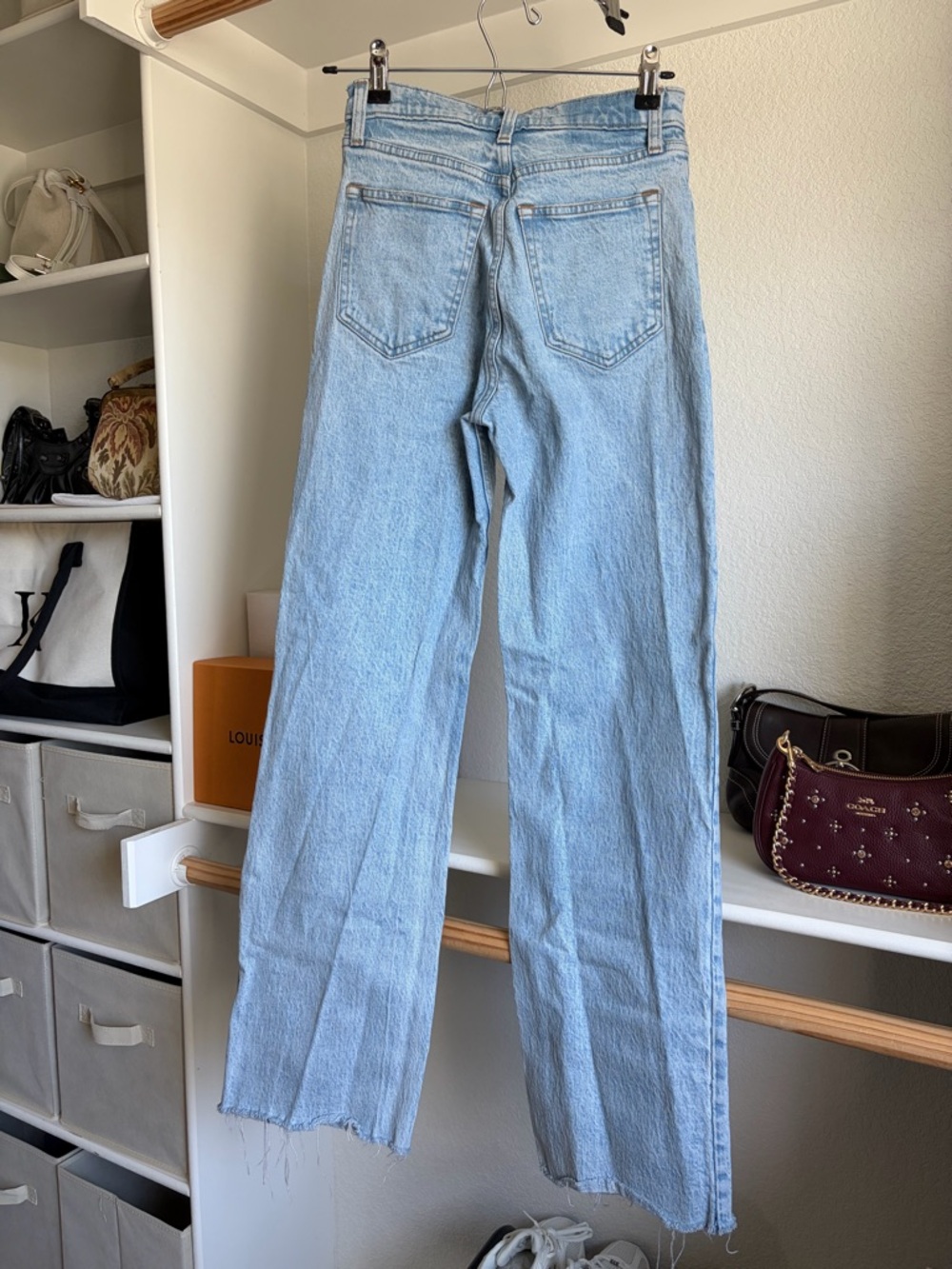 Abercrombie 90s Relaxed Jeans - High-Rise Straight Leg Jeans - Picture 2 of 4